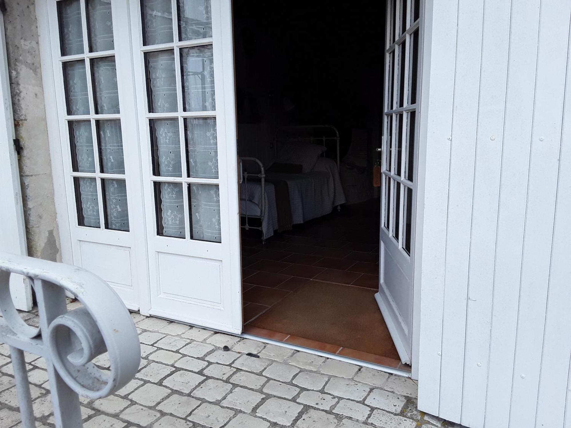 Domaine Les Galards Bed & Breakfast La Garde  Exterior photo
